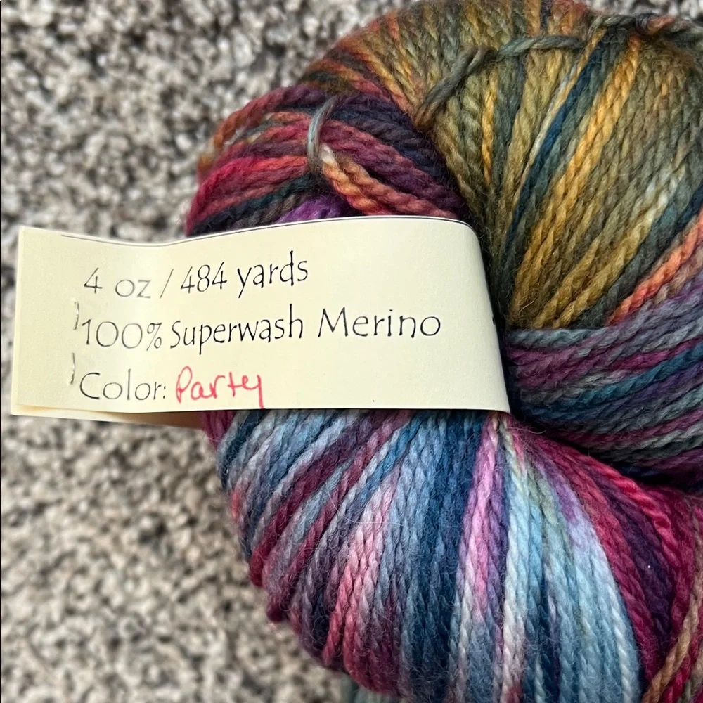 Cherry Tree Hill 484 yards supersock yarn - Picture 6 of 6